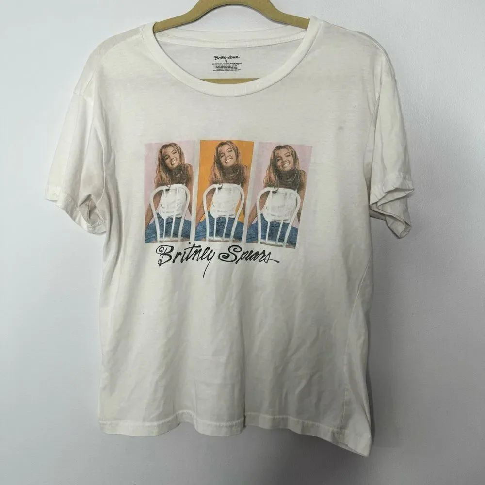 Britney Spears graphic tee